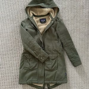 Patagonia Army Green Sherpa Lined Winter Jacket